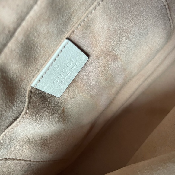 Gucci Mormont calfskin Matelasse Diagonal  Navy Blue Camera bag. Authentic. - Picture 7 of 14